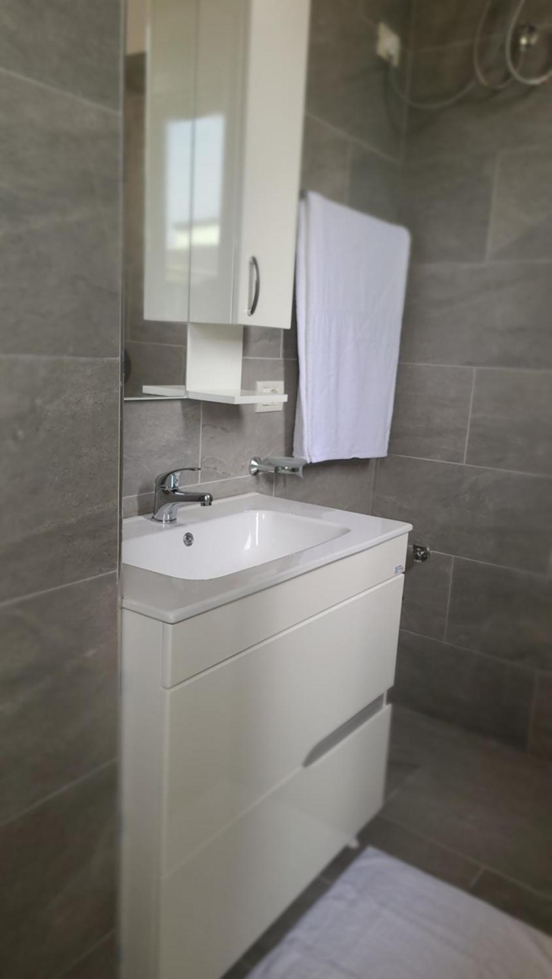 Home Inn Apartaments Τίρανα Εξωτερικό φωτογραφία